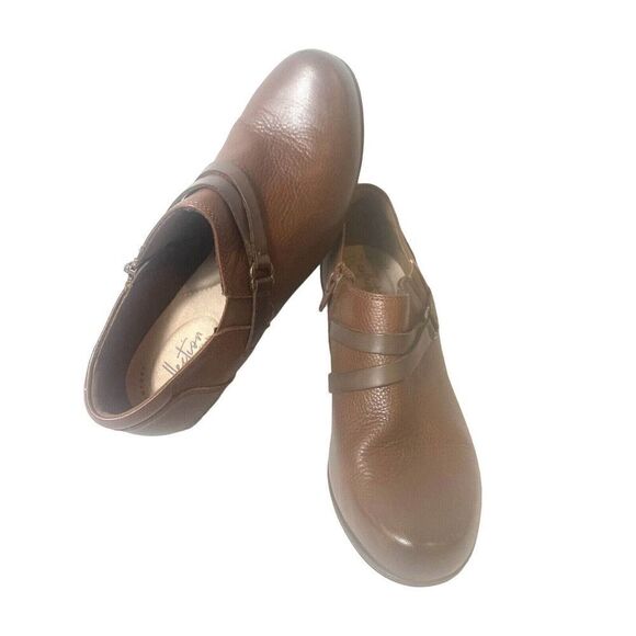 Clarks Collection Womens Pumps Shoes Size 8.5M Brown Leather Slip On Clog Bootie - Picture 1 of 11